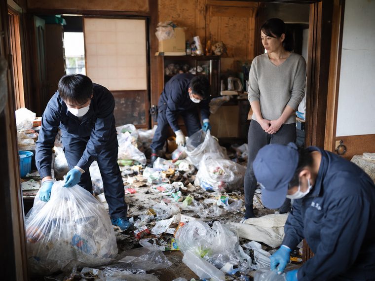 白山市でのゴミ屋敷整理の様子